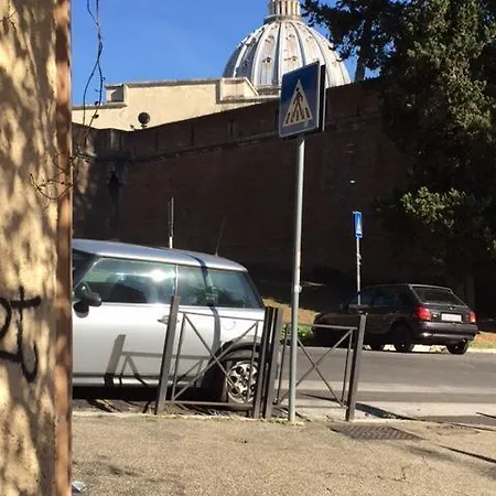 Maison Nicolo V * Rom